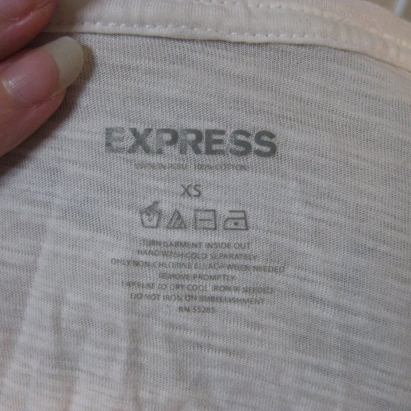 NWOT Express white graphic tee t shirt top XS extra small - Picture 5 of 5